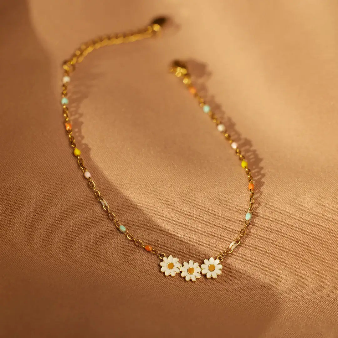 DAISY BRACELET - PERFECT GIFTS FOR LOVED ONES