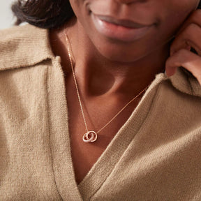 GRANDMOM & GRANDDAUGHTER FOREVER LINKED CIRCLE NECKLACE