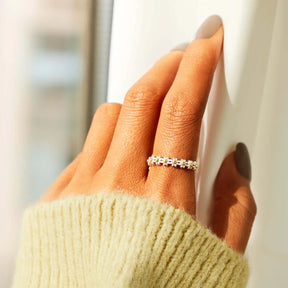 DAISY RING - PERFECT GIFT FOR LOVED ONES